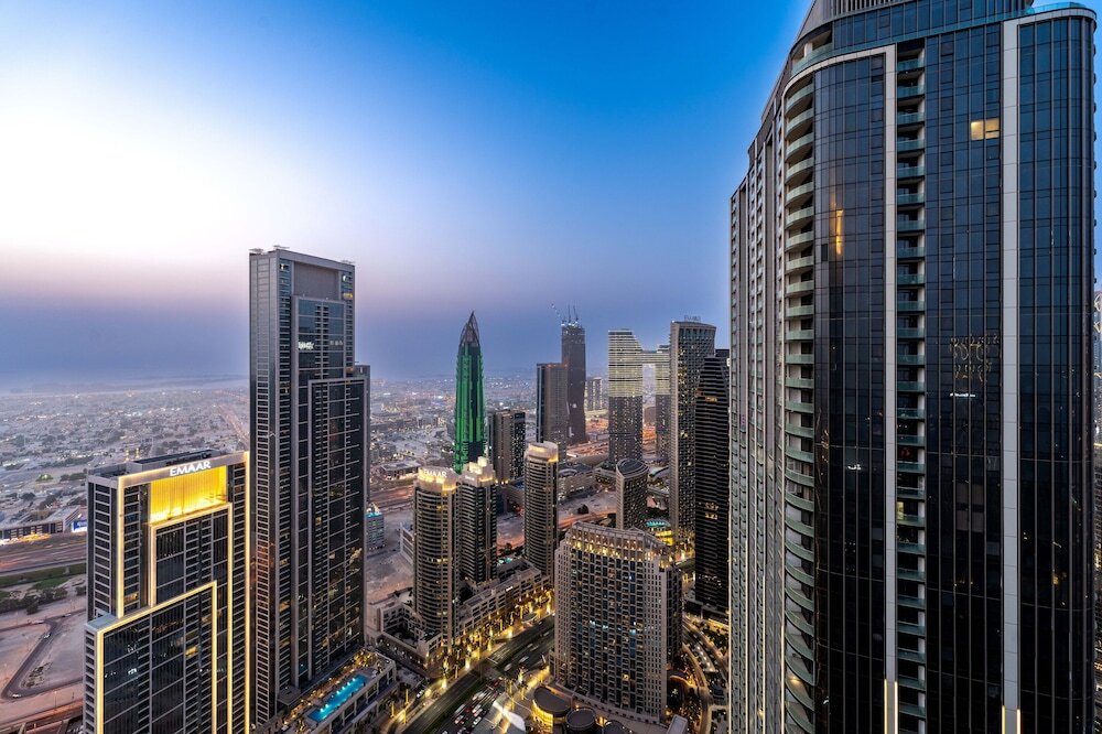 Дубай: Maison Privee - Ultra Chic High-Floor Apt w/ Direct Burj Khalifa & Fountains Views