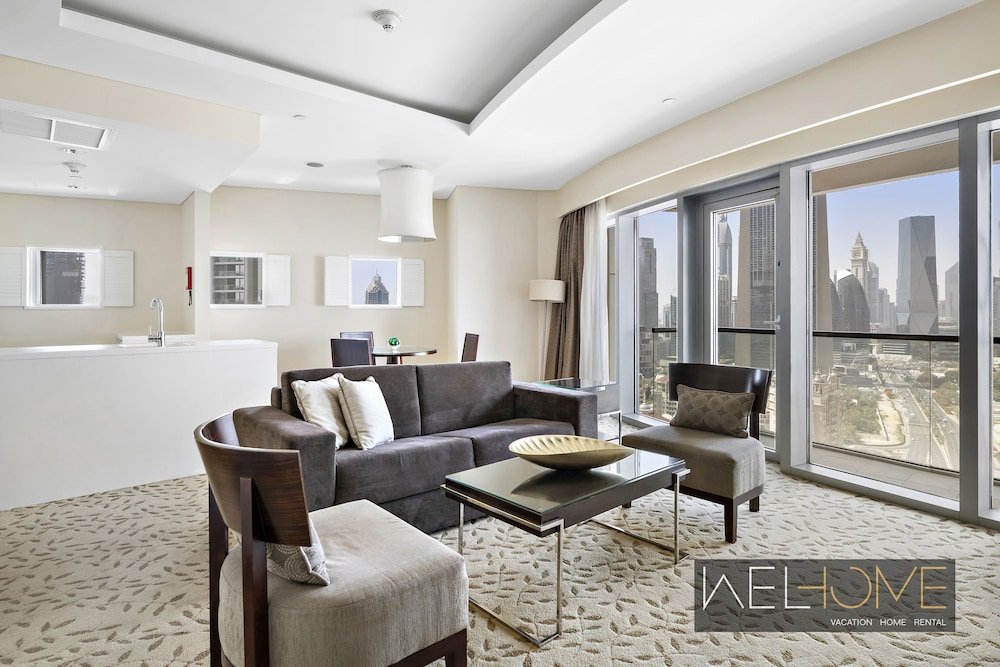 Дубай: WelHome - Breathtaking Apt with Partial View of Burj Khalifa