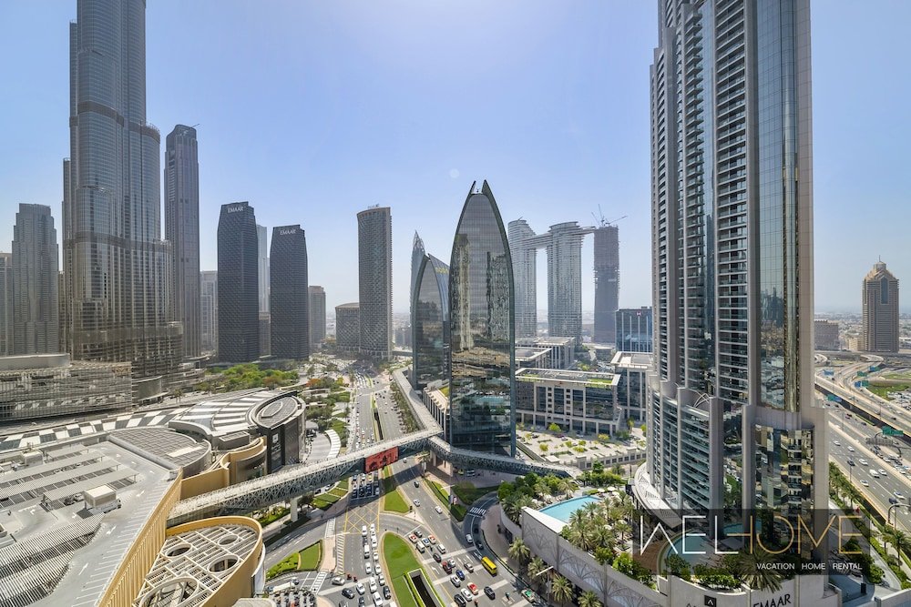 Дубай: WelHome - Breathtaking Apt with Partial View of Burj Khalifa