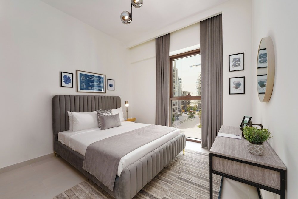Дубай: Maison Privee - Alluring Modern Apt in Dubai Creek Beach