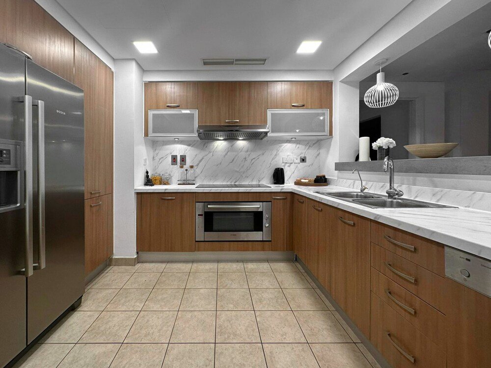 Дубай: Maison Privee - Alluring Modern Apt in Dubai Creek Beach