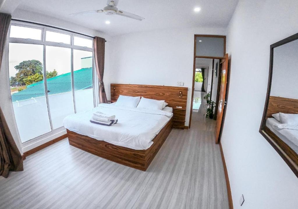 Тулусду: Akiri Surf Residence
