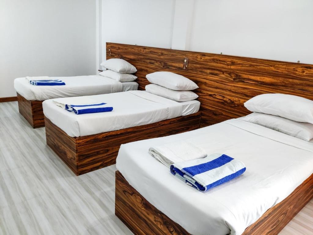 Тулусду: Akiri Surf Residence