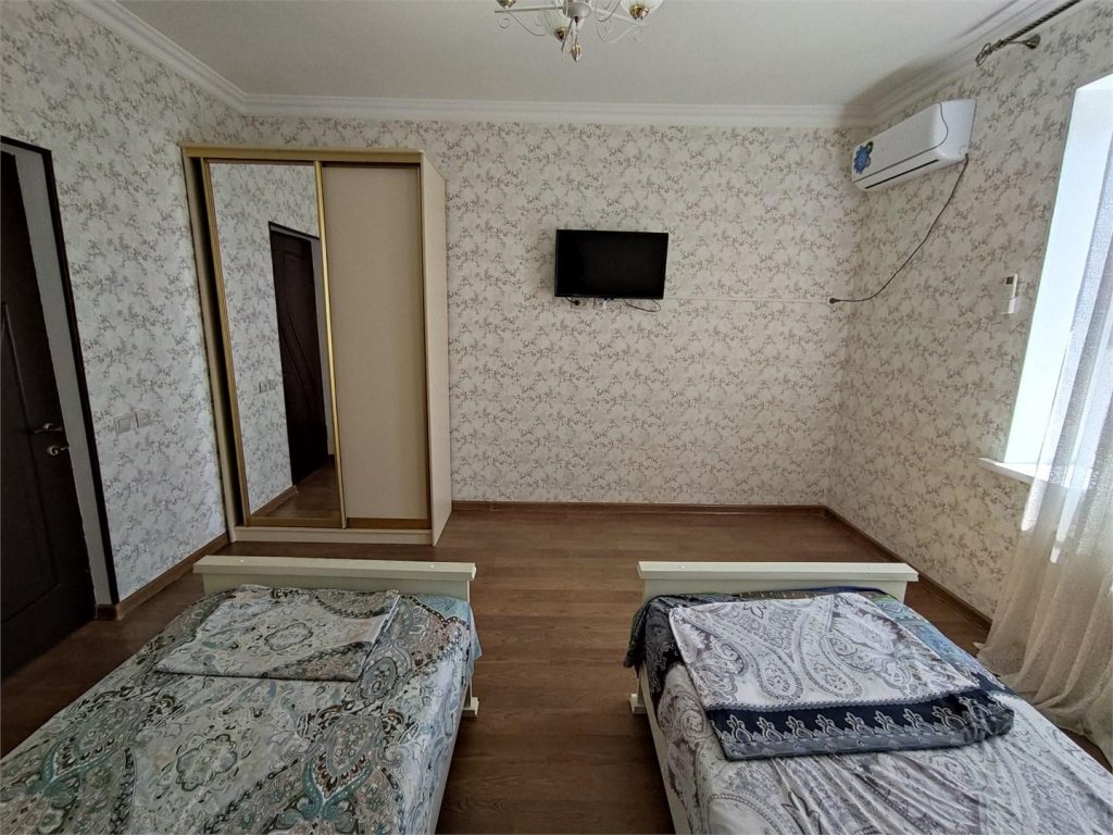 Дербент: Адмирал