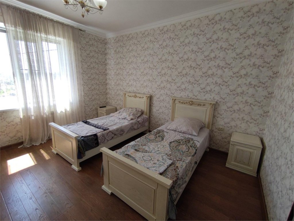 Дербент: Адмирал