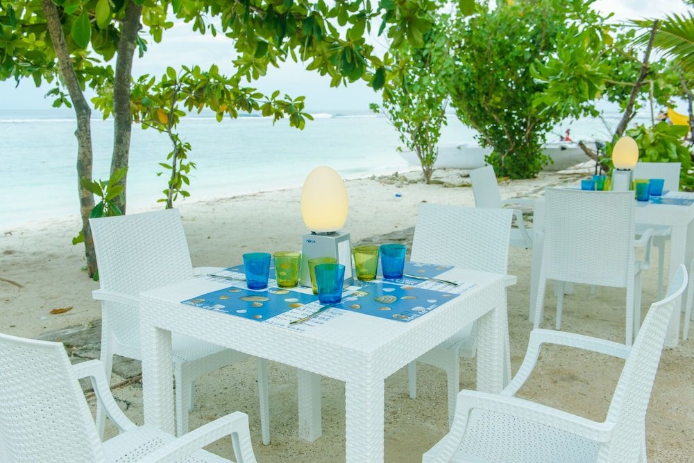 Северный атолл Мале: Отель Season Holidays at Hulhumale