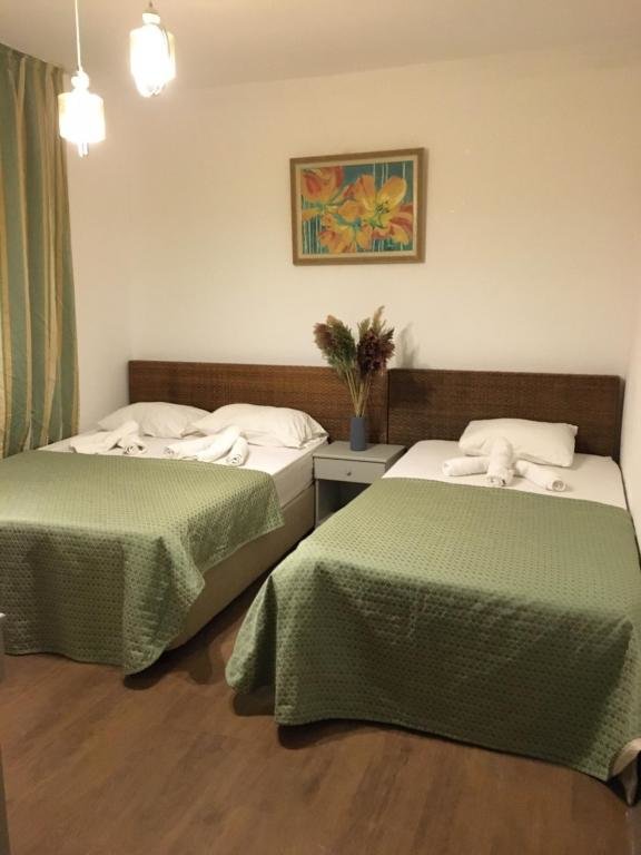 Кемер: Mert Hotel