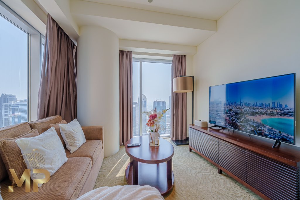 Дубай: Апартаменты Marco Polo Magnificent 1BR at Address Dubai Marina With Pool