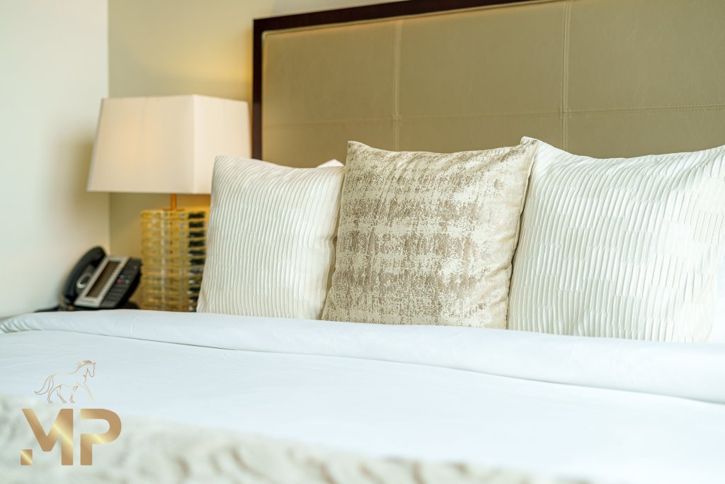 Дубай: Апартаменты Marco Polo Magnificent 1BR at Address Dubai Marina With Pool