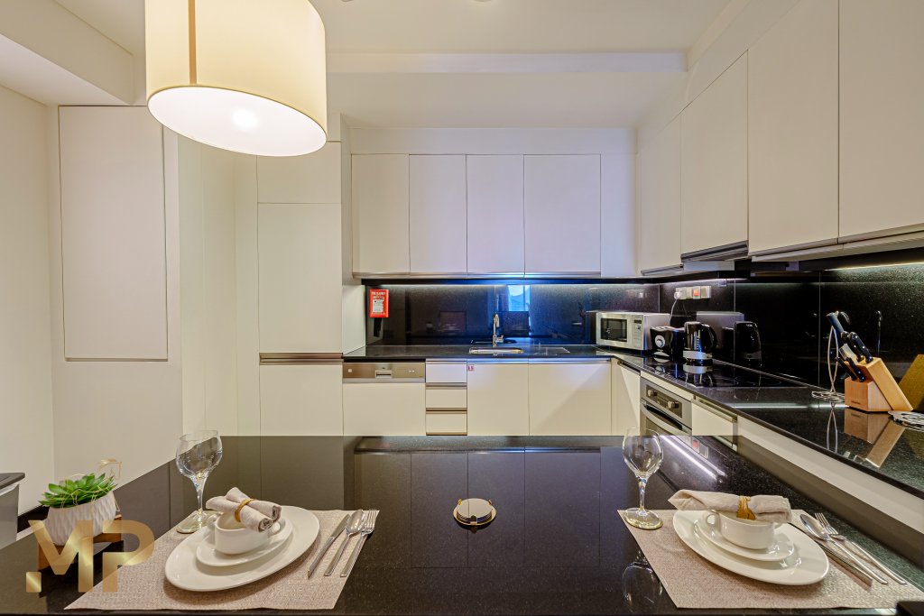 Дубай: Апартаменты Marco Polo Magnificent 1BR at Address Dubai Marina With Pool