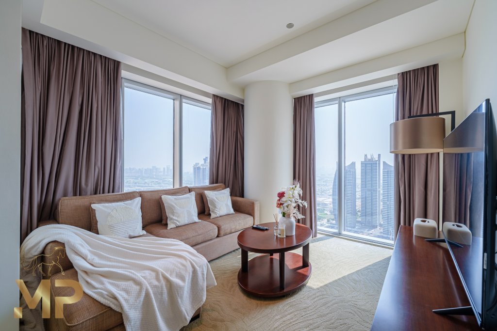 Дубай: Апартаменты Marco Polo Magnificent 1BR at Address Dubai Marina With Pool
