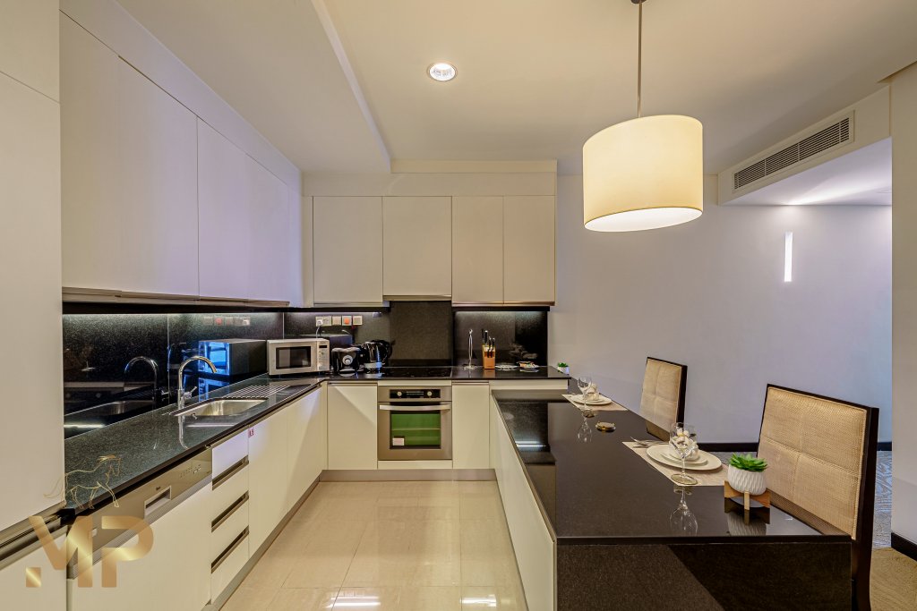 Дубай: Апартаменты Marco Polo Magnificent 1BR at Address Dubai Marina With Pool