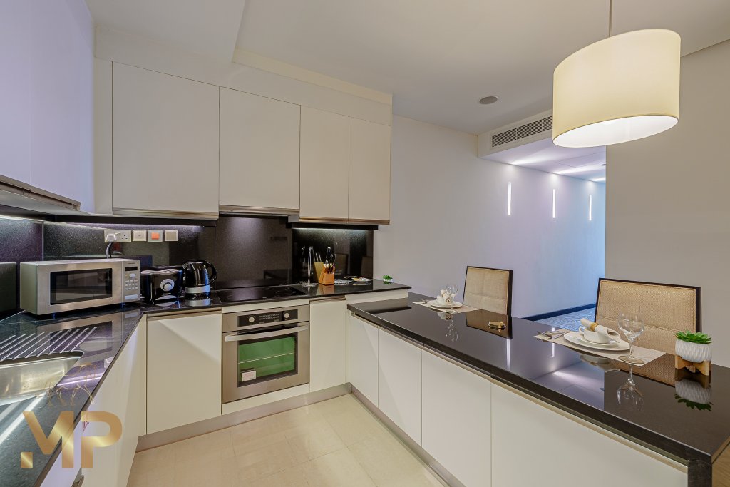 Дубай: Апартаменты Marco Polo Magnificent 1BR at Address Dubai Marina With Pool
