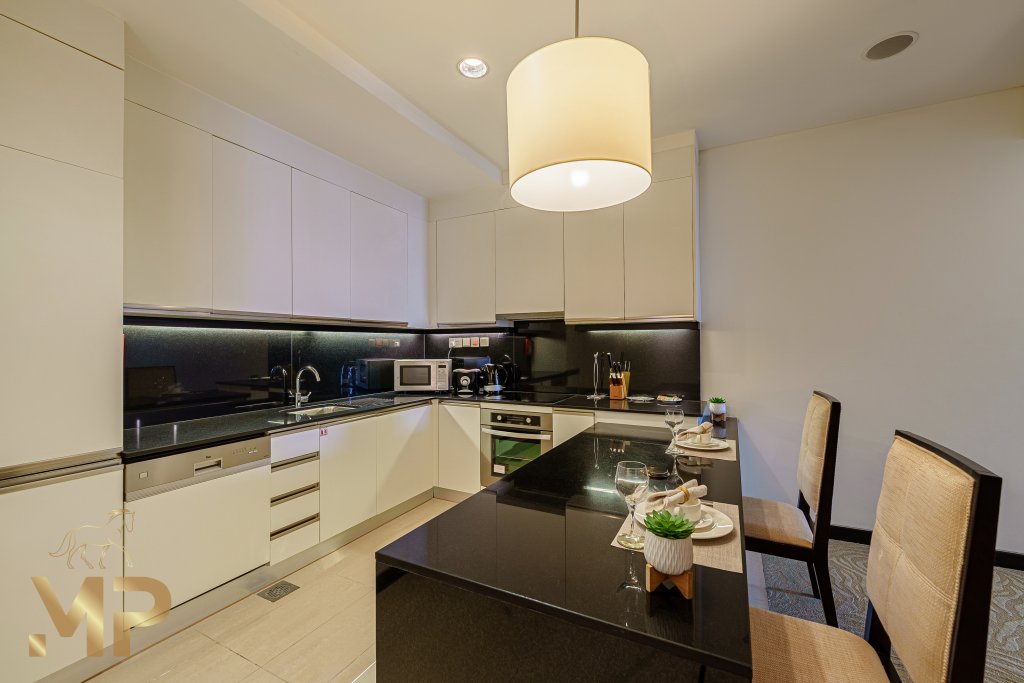 Дубай: Апартаменты Marco Polo Magnificent 1BR at Address Dubai Marina With Pool