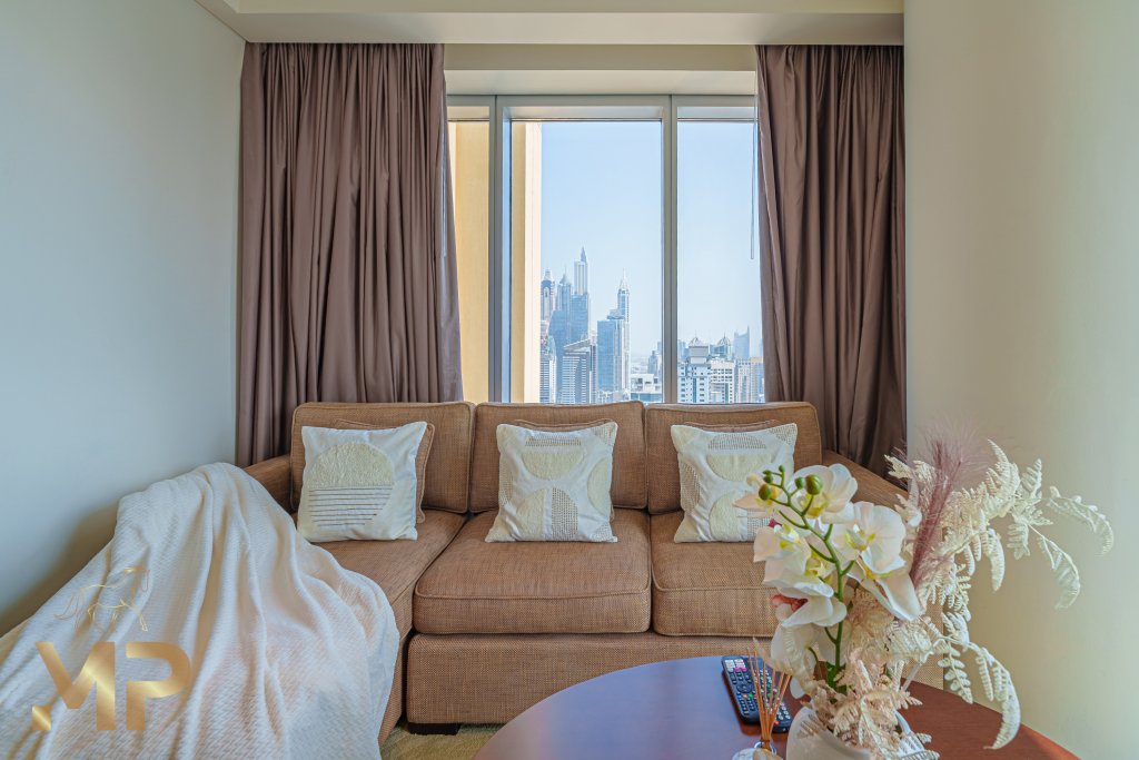 Дубай: Апартаменты Marco Polo Magnificent 1BR at Address Dubai Marina With Pool
