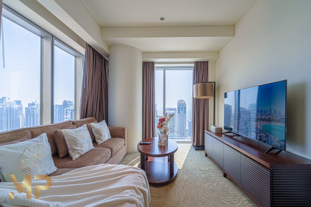 Дубай: Апартаменты Marco Polo Magnificent 1BR at Address Dubai Marina With Pool