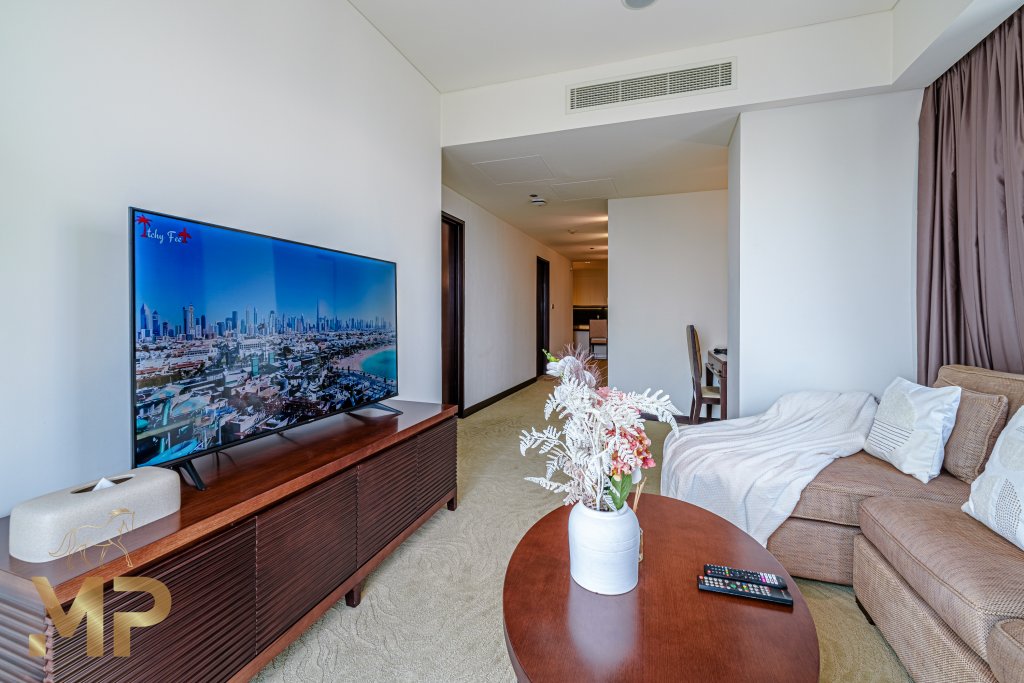 Дубай: Апартаменты Marco Polo Magnificent 1BR at Address Dubai Marina With Pool