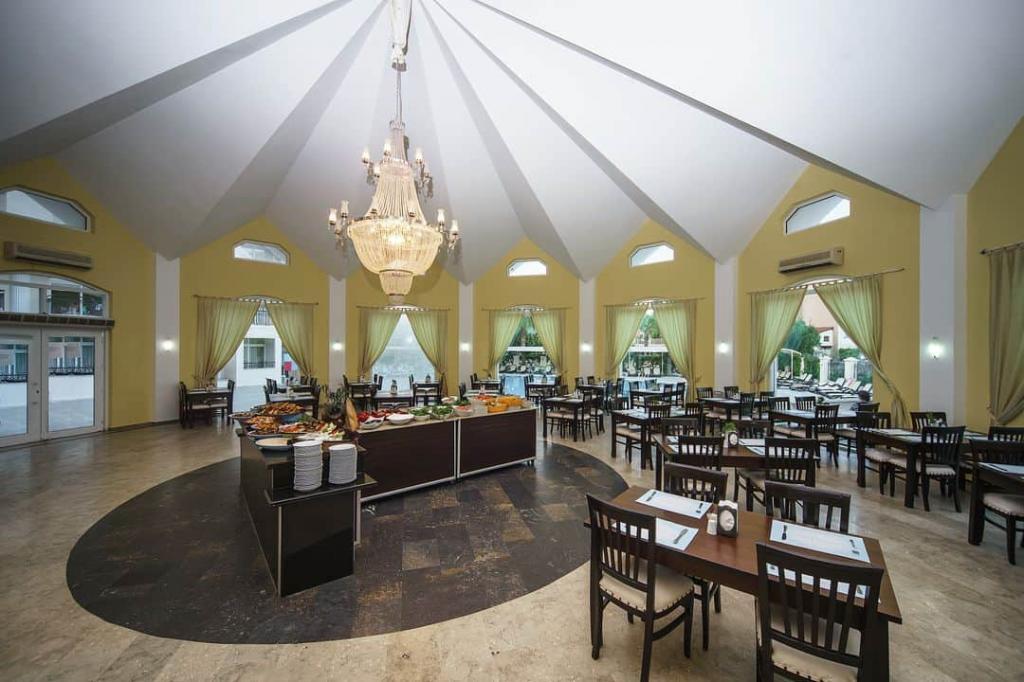 Кемер: Larissa Inn Hotel