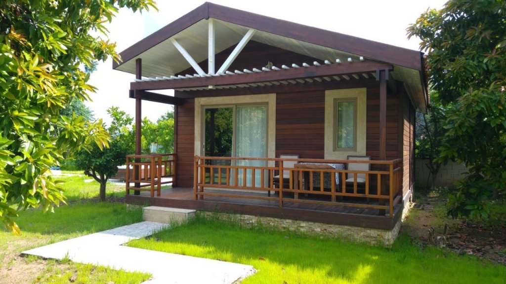 Чиралы: Seven Seasons Hotel