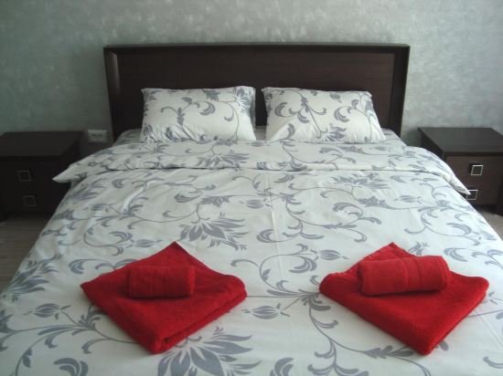 Брест: Center Apartment at Khalturina