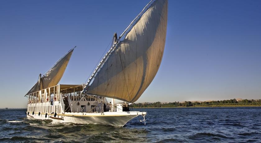 Луксор: Giraffa Dahabiya Luxor / Aswan 05 & 07 Nights Each Saturday