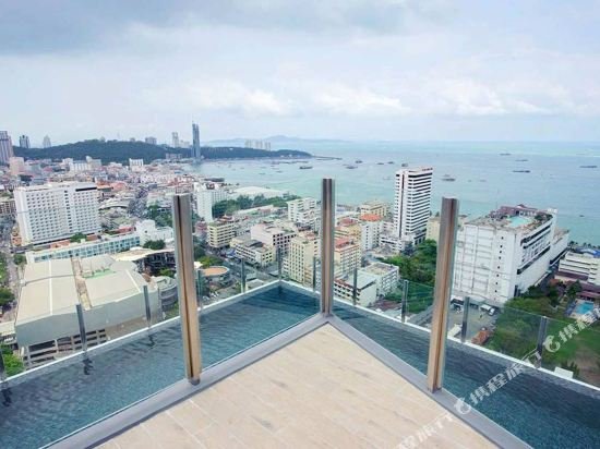 Паттайя: Base Apartment 2 Branch