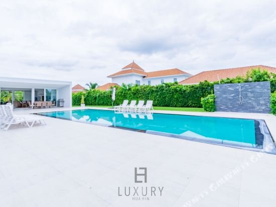 Чаам: Luxury Modern 4 Bedroom Pool Villa PH111