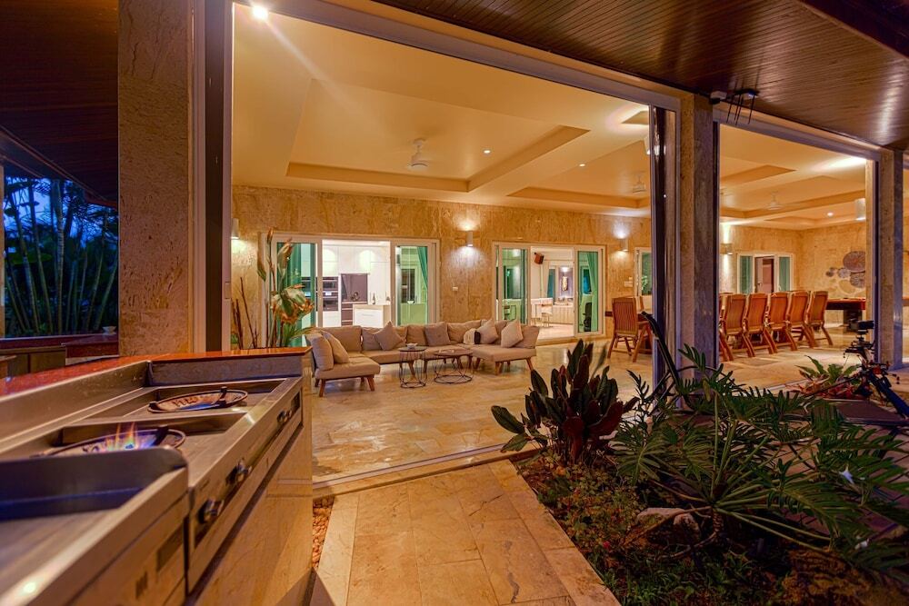 Чаам: 6BR Luxury Tropical Pool Villa PH125
