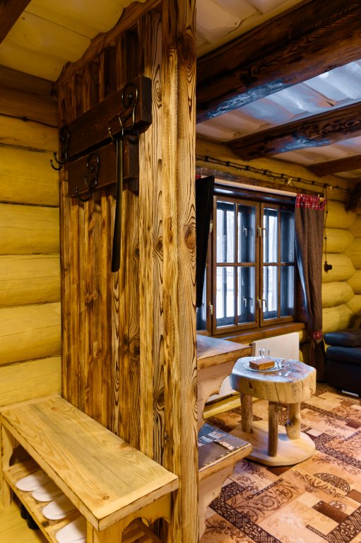 Манжерок: Tayozhnyy Ugol Holiday park