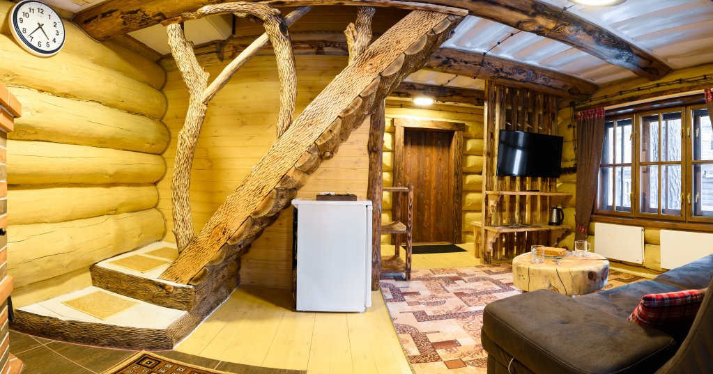 Манжерок: Tayozhnyy Ugol Holiday park