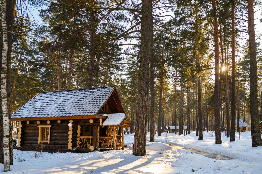Манжерок: Tayozhnyy Ugol Holiday park