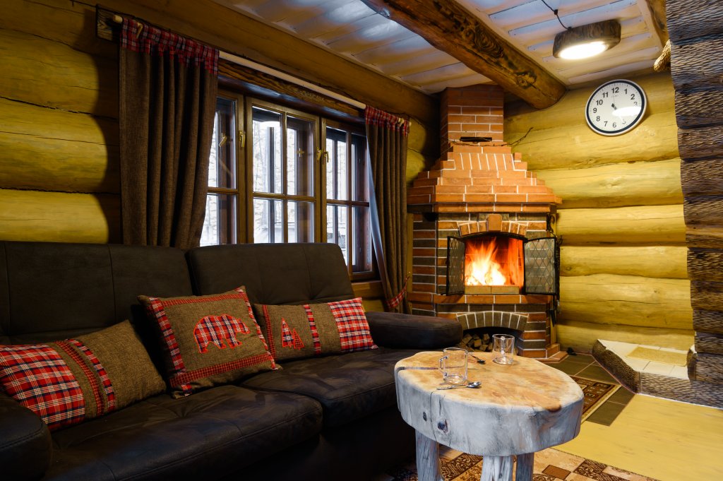 Манжерок: Tayozhnyy Ugol Holiday park