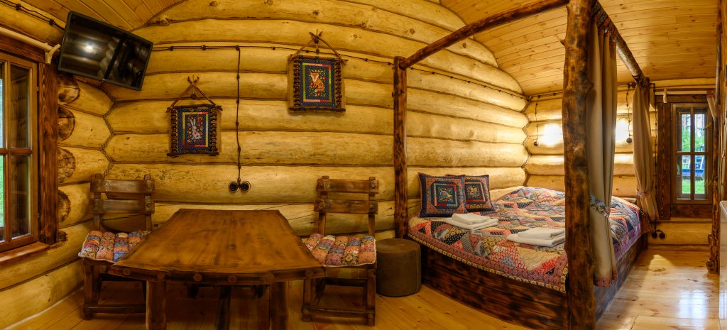 Манжерок: Tayozhnyy Ugol Holiday park