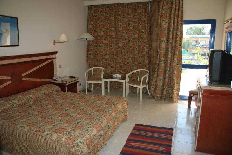 Шарм-эш-Шейх (Шарм-эль-Шейх): Cataract Resort Naama Bay