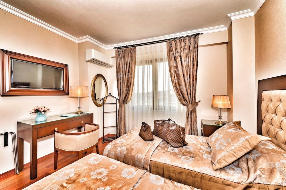 Стамбул: Daphne Hotel