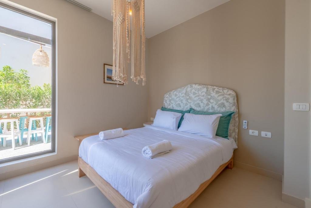 La Casa de Playa Tawila on Island 4BR Private with Heated Pool — фото 2