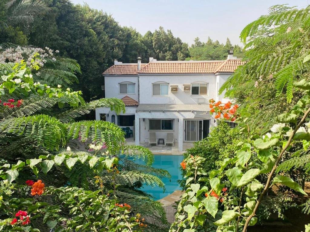 Гиза: Villa by the Pyramids