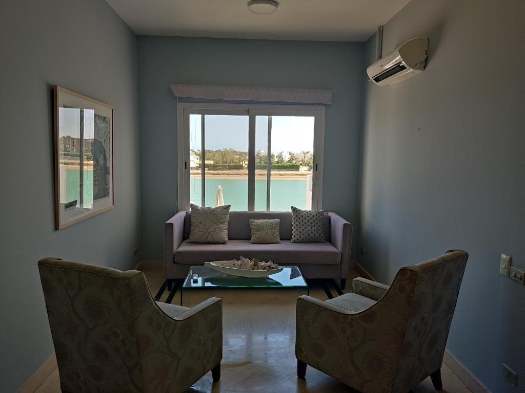 Эль-Гуна: EL GOUNA-Elegant 4-bedroom Villa with Heated Pool