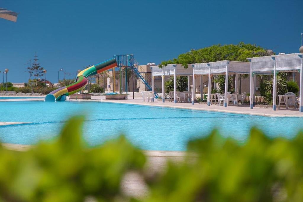 Эль-Аламейн: Petrobeach Vacation Families Only