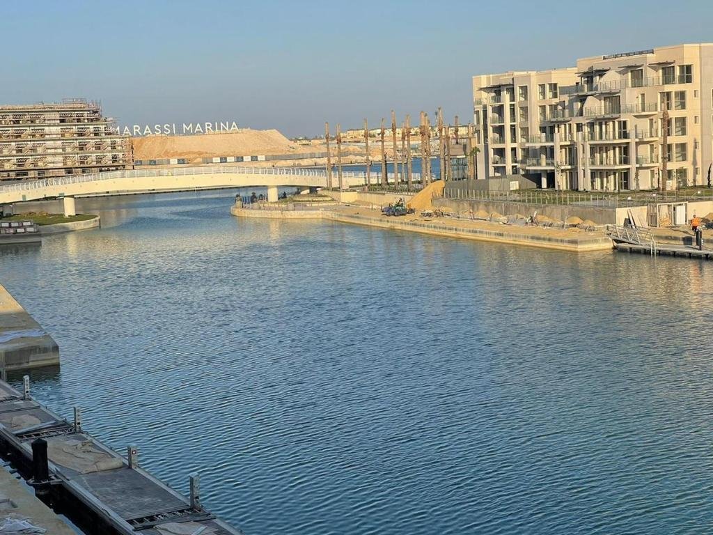 Эль-Аламейн: Studio for rent at marina marassi 1 first row Qanal with new furniture