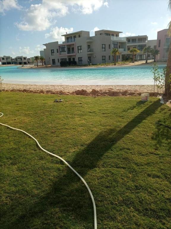 Эль-Аламейн: Bo Island Chalet
