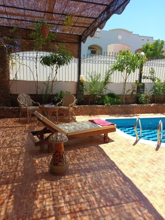 Хургада: Rum i villa med pool