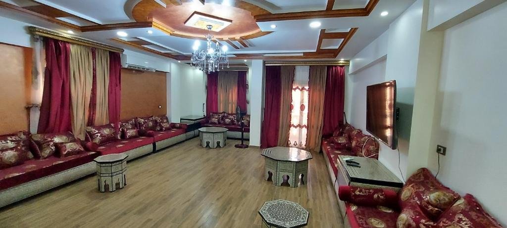 Каир: Banafseg New Cairo