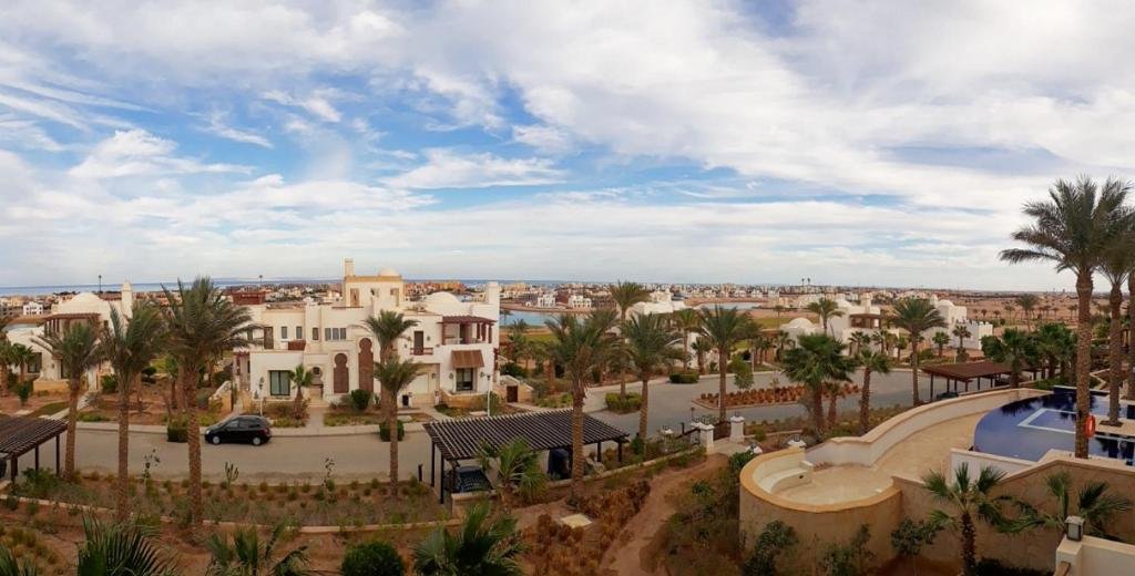 Private Apartments at Ancient Sands Resort — фото 4