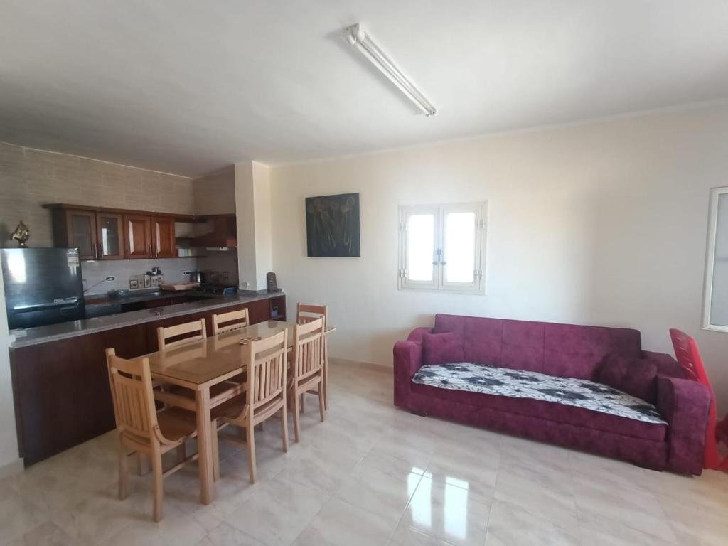 Эль-Аламейн: Lovely 2 Bedroom Home Vacation on North Coast beside Alalmin towers