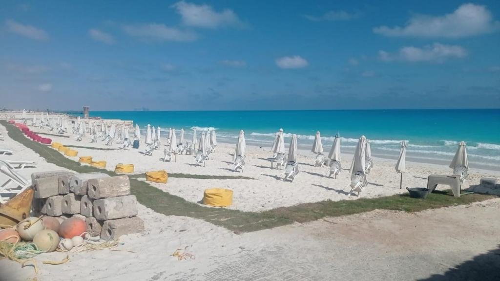 Эль-Аламейн: Al Saha2 Basement Chalets Villa114 Green Beach