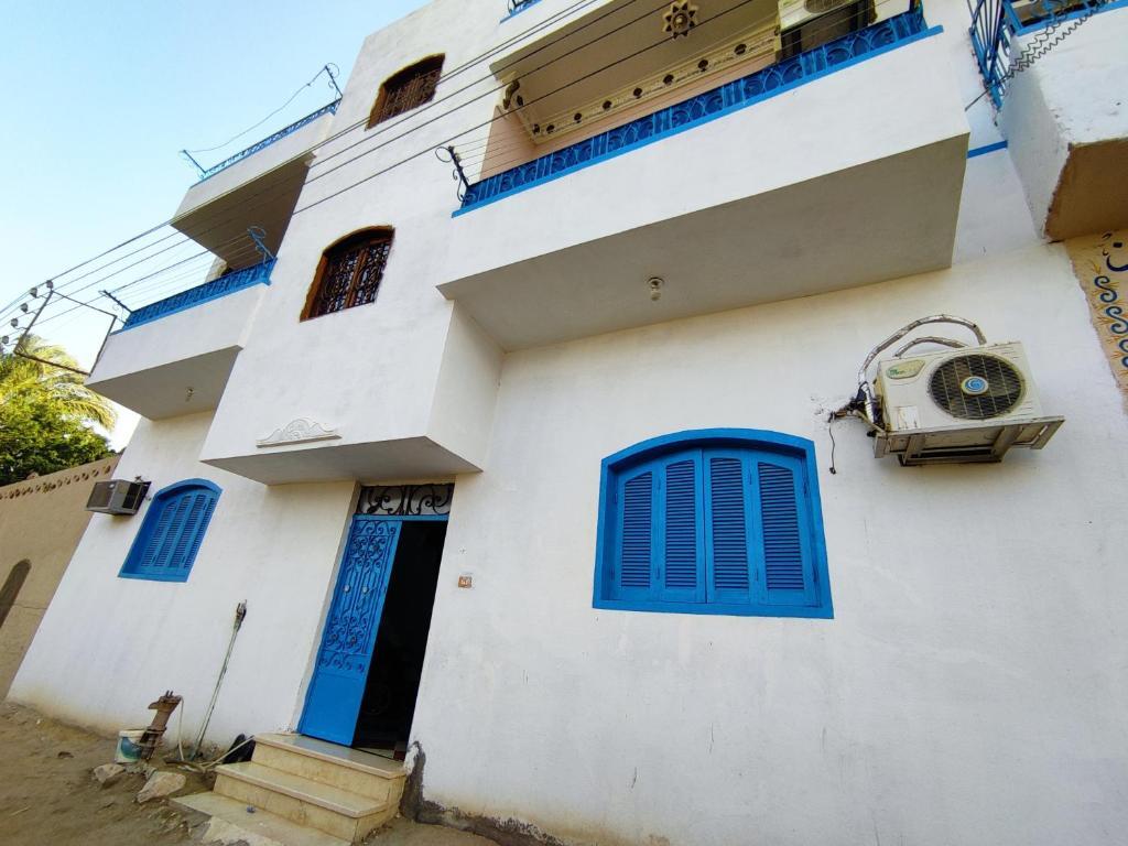 Луксор: Ahmed Mulatam House