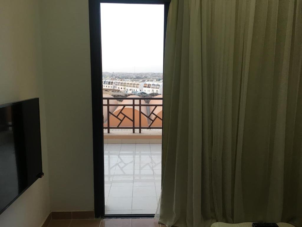 Sea View One Bedroom in Hurghada - H105 — фото 4
