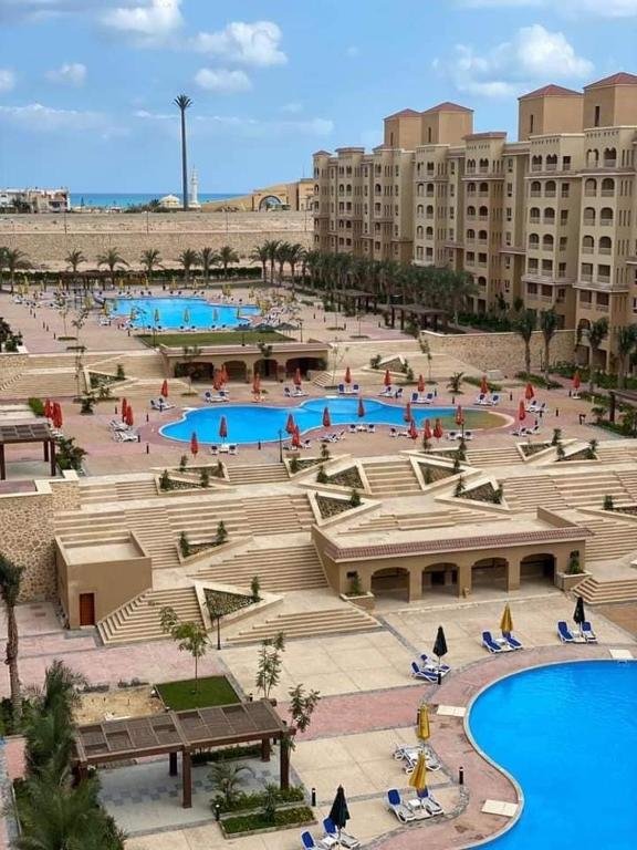 Эль-Аламейн: اكوا فيو الساحل الشمالي ك 91 العلمين مصريين فقط