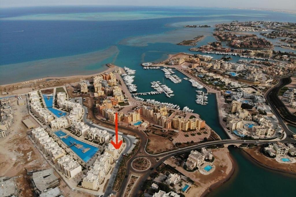 Эль-Гуна: Gleaming 1 Br Apt Mangroovy W Pool & Beach Access